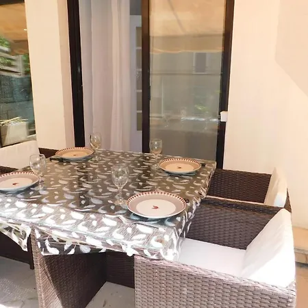 Apartment Cosy Air-conditioned T2 
